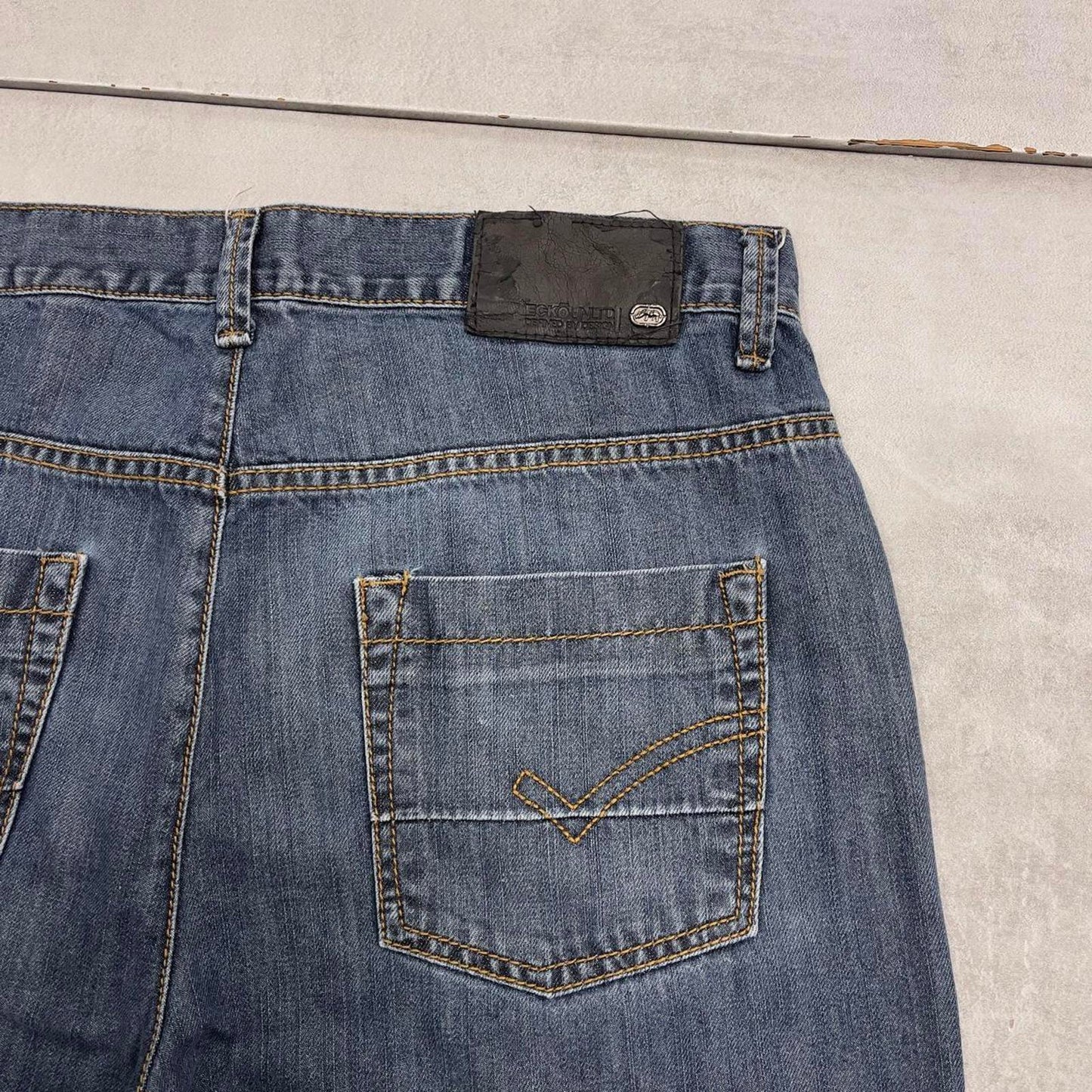 Baggy Ecko Unltd shorts W34 loose denim skater style shorts stitch detailing