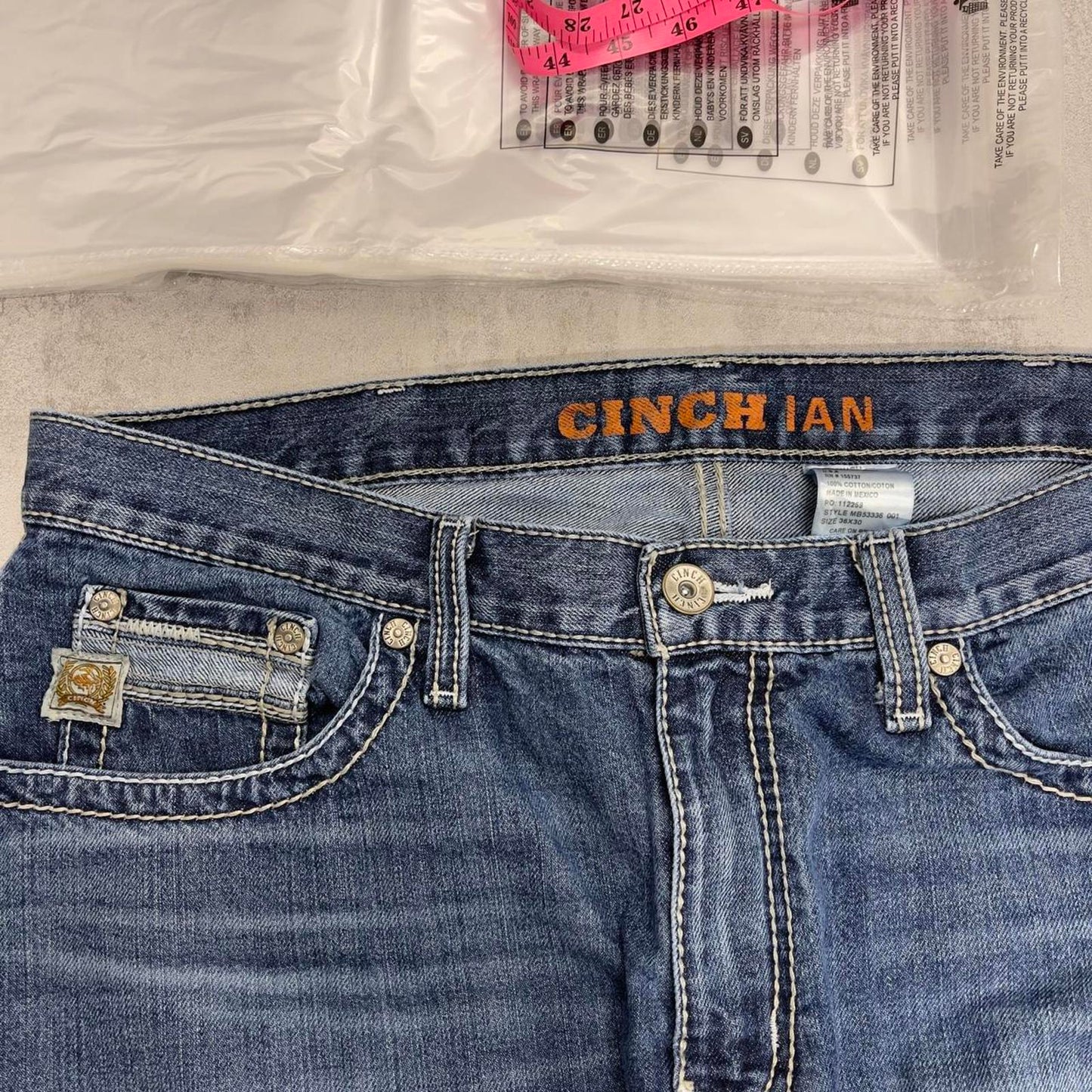 Blue Cinch embroidered jeans W38L30 denim bootcut Y2K style jeans