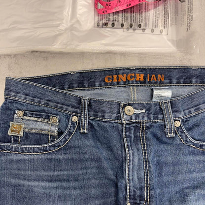 Blue Cinch embroidered jeans W38L30 denim bootcut Y2K style jeans