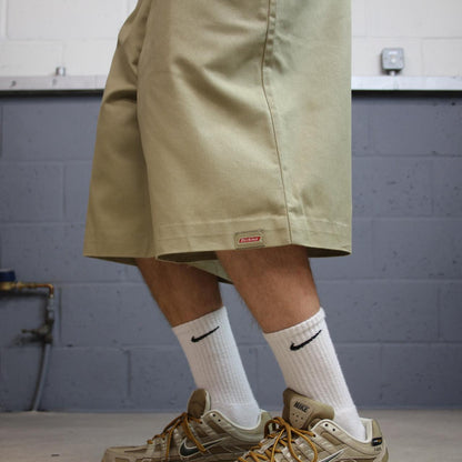Dickies baggy chino shorts cargo khaki Chino style skater surf shorts wide leg festival