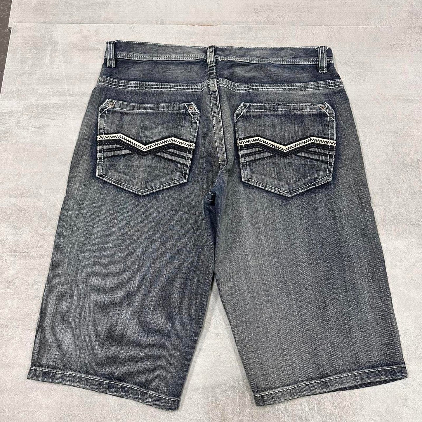 Baggy denim shorts W34