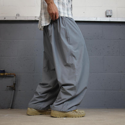 Y2K champion tracksuit bottoms grey XXL Wide leg 2000s style mesh lined track pants