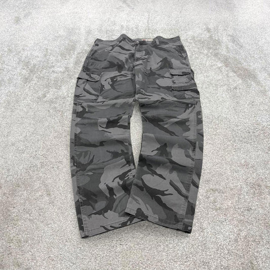 Y2K Wrangler camo cargo pants grey Straight leg regular taper camouflage utility trousers