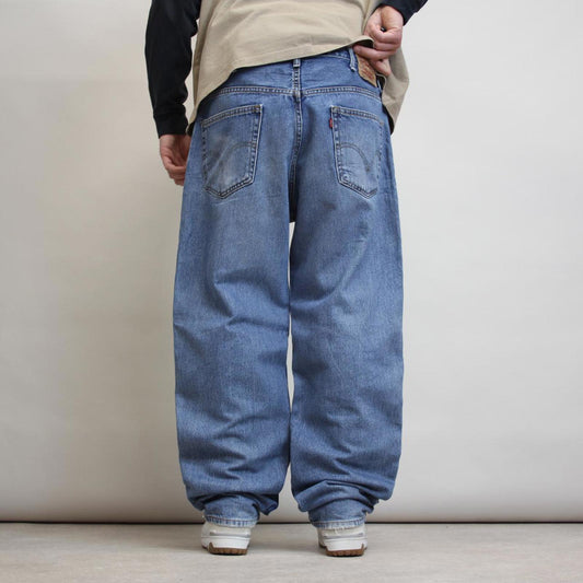 Mens Levis jeans W38 L34