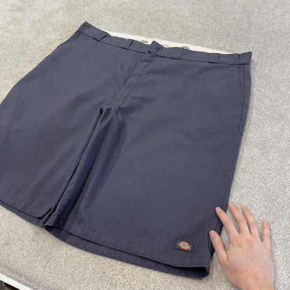 Dickies baggy chino shorts carpenter navy grey Chino style skater shorts long wide leg festival