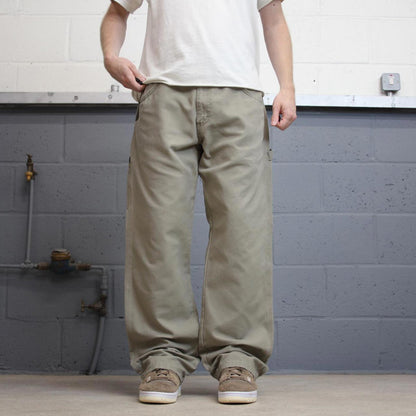 Stone Grey Wrangler carpenter pants W36L32 loose cargo skater style jeans