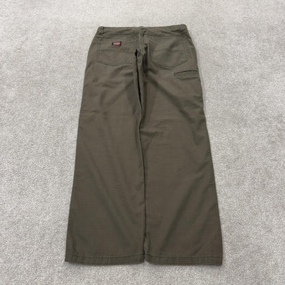 Wrangler carpenter pants y2k green Loose straight leg skater style workwear utility pants