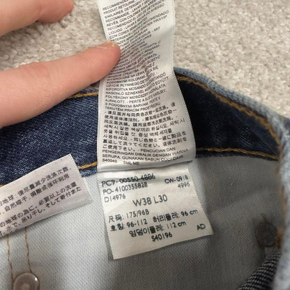 Vintage Y2K Levi’s 550 jeans blue W38L30 Loose straight leg 00s style denim pants red tab logo