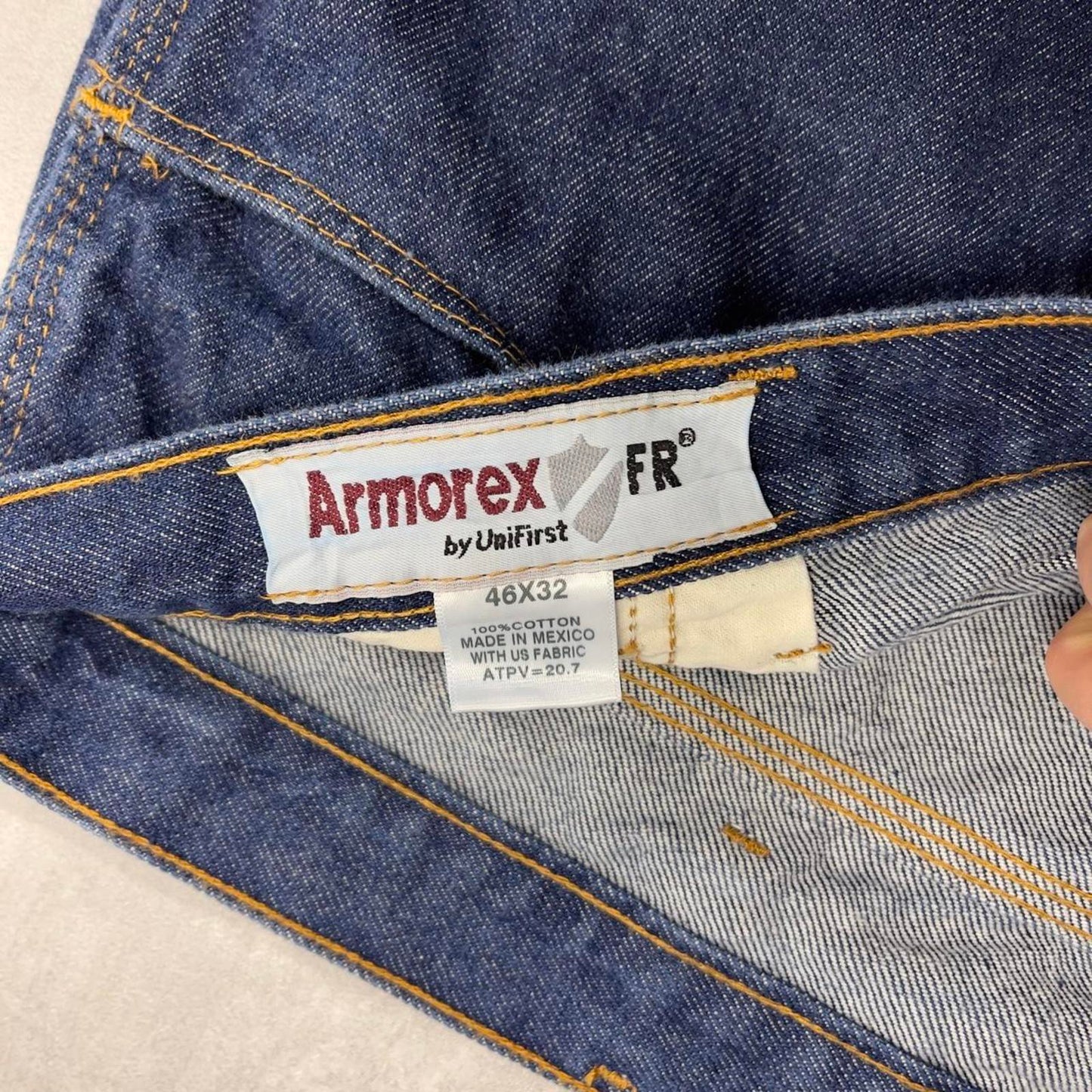 Mens UniFirst baggy carpenter jeans W46L32 wide leg thick denim work pants