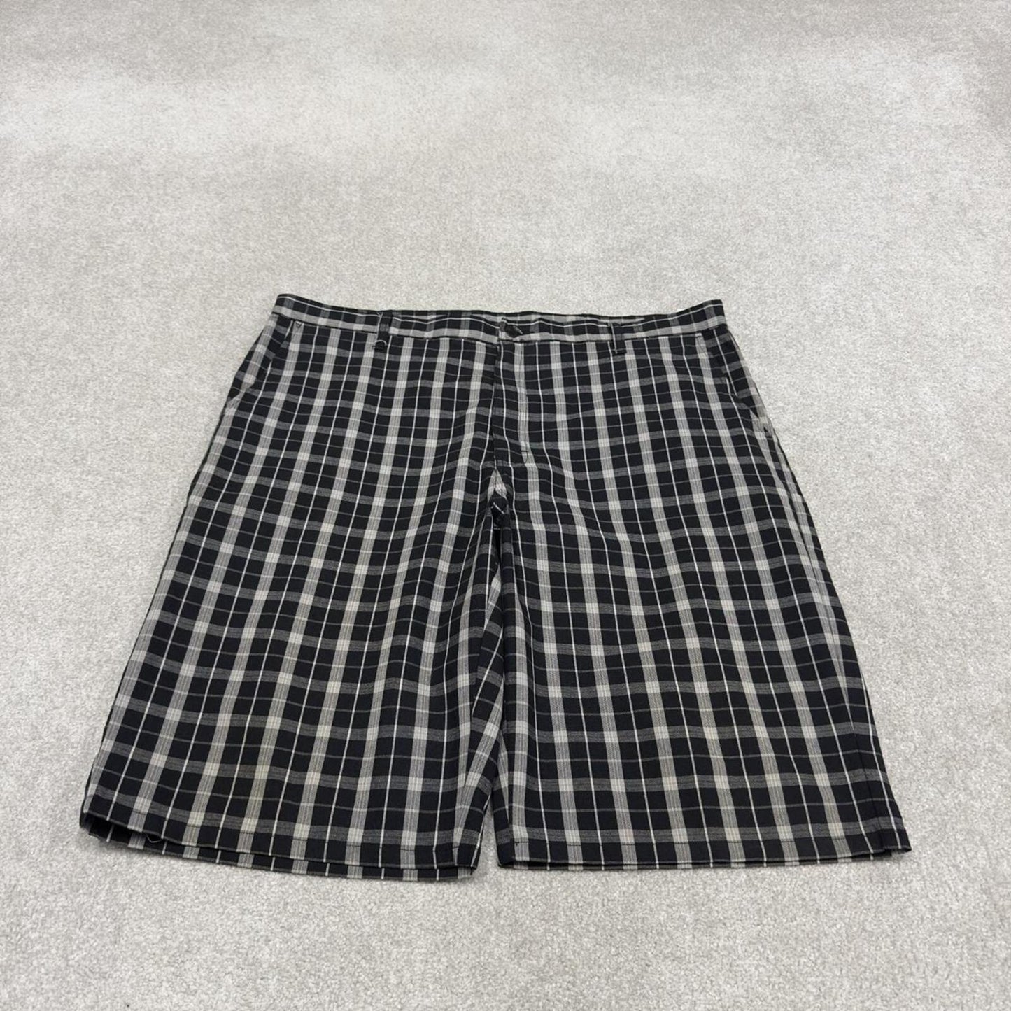 Dickies baggy checkered shorts carpenter black