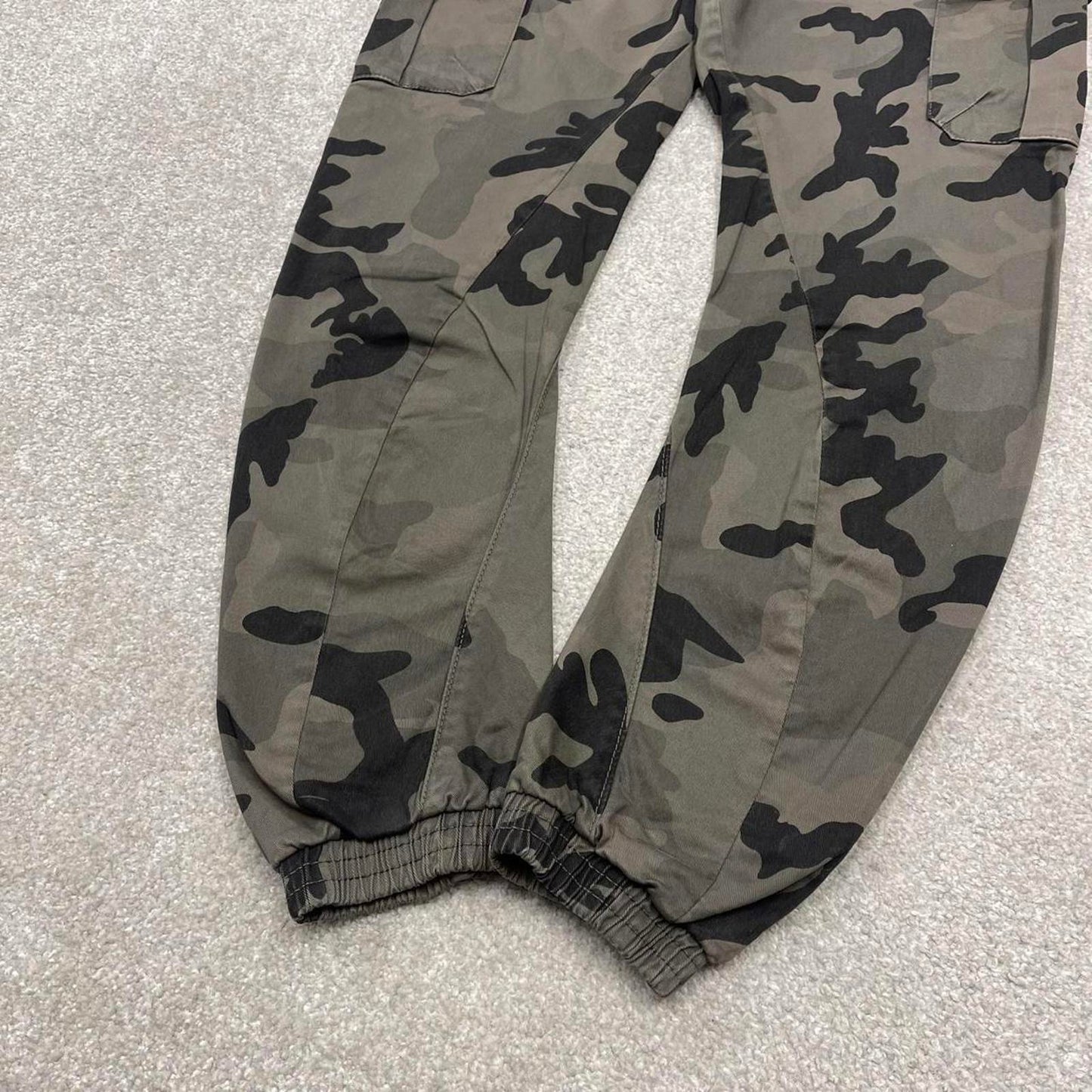 Y2K camo cargo pants khaki Urban classics camouflage cargo trousers utility cuffed legs