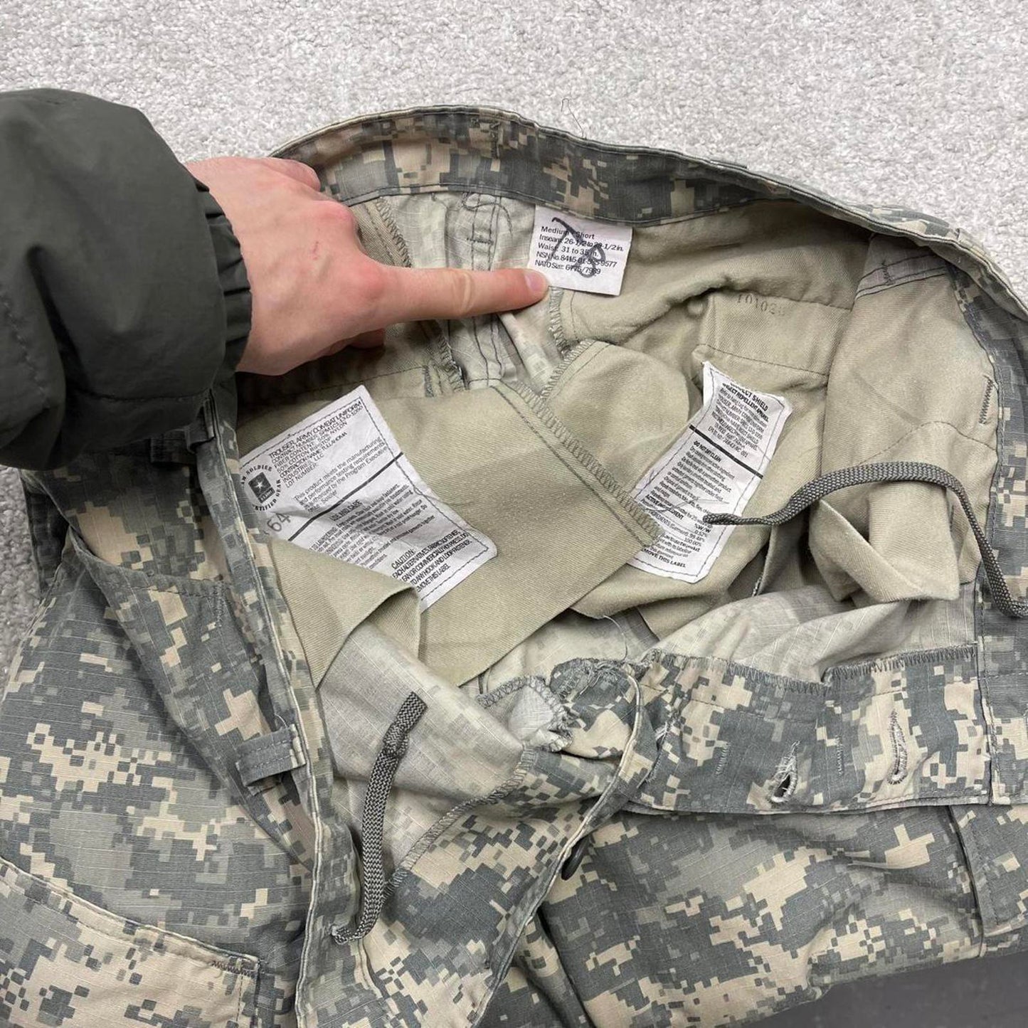 Vintage army camo cargo pants khaki Loose drawstring digital camouflage US military trousers