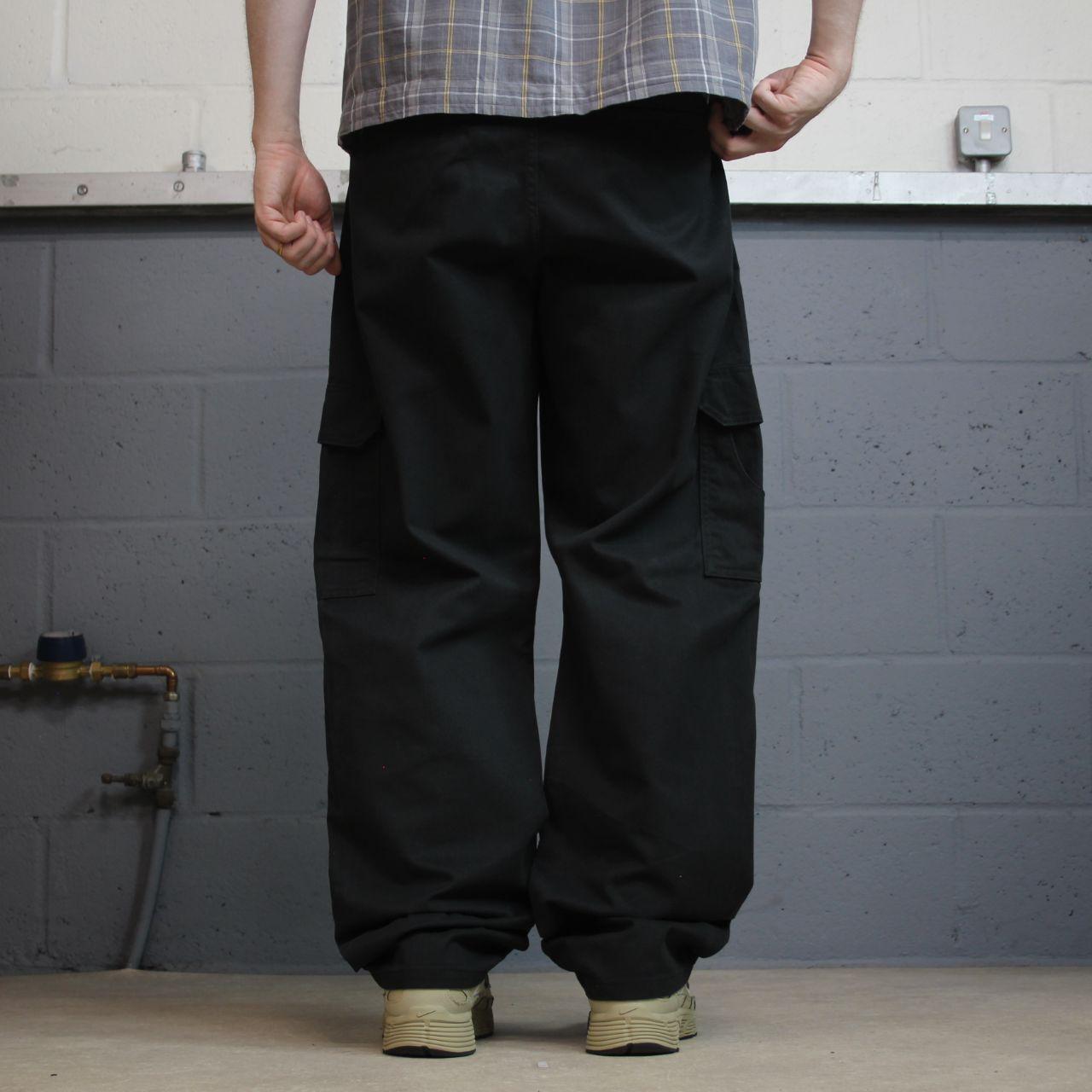 Wrangler cargo pants loose y2k black W36L32 Loose straight leg skater work pants