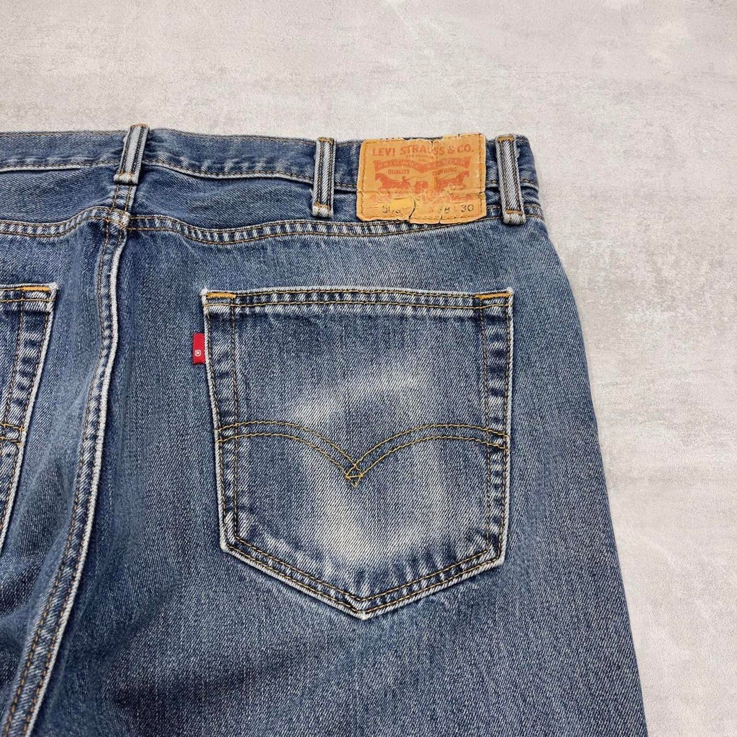 Blue Levi's 505 jeans W38L30 loose denim jeans red tab logo