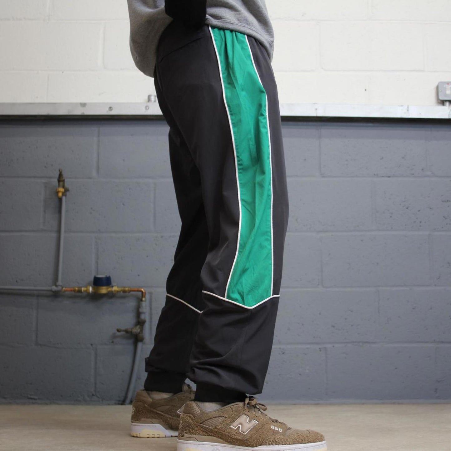 Vintage Y2K Kappa tracksuit bottoms grey green Mesh lined embroidered logo gym loose track pants