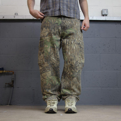 Cabela's Realtree camo cargo pants Y2K khaki camouflage pattern outdoors hunting utility trousers