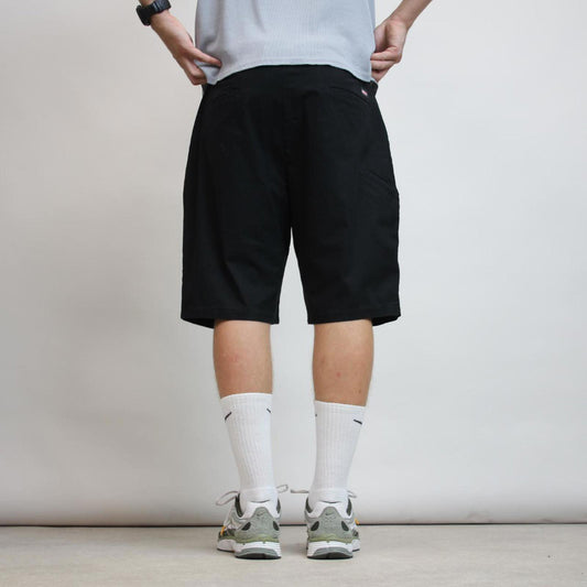 Black Dickies carpenter shorts W38