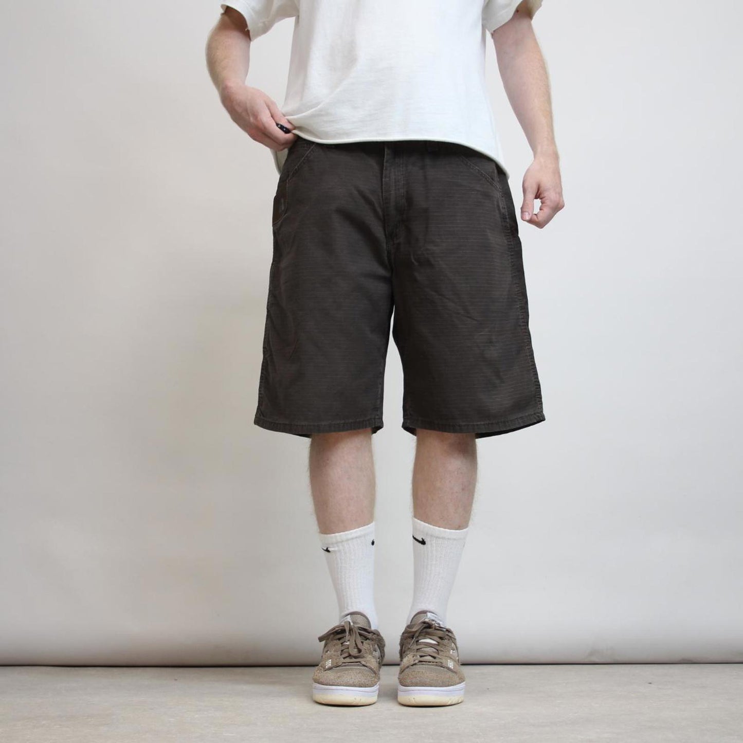 Mens baggy Wrangler carpenter shorts W36