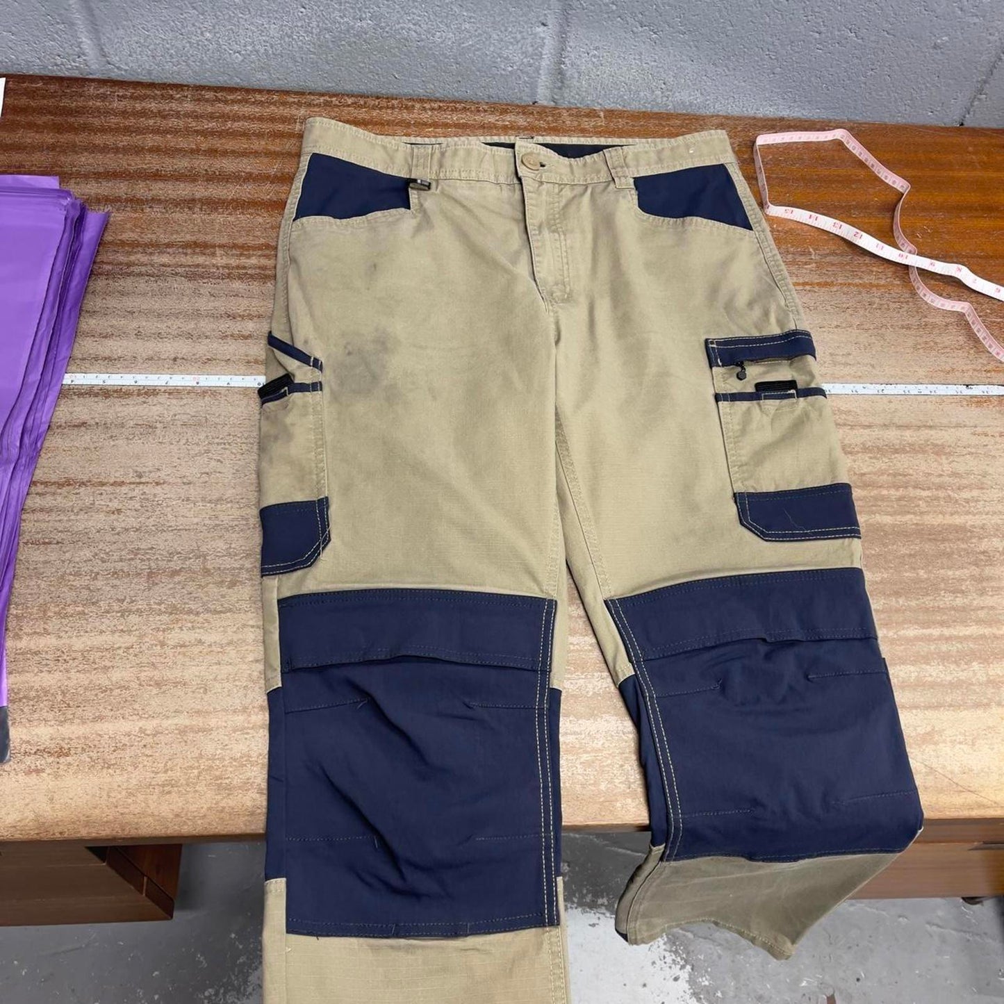 Cargo trousers W34 L31