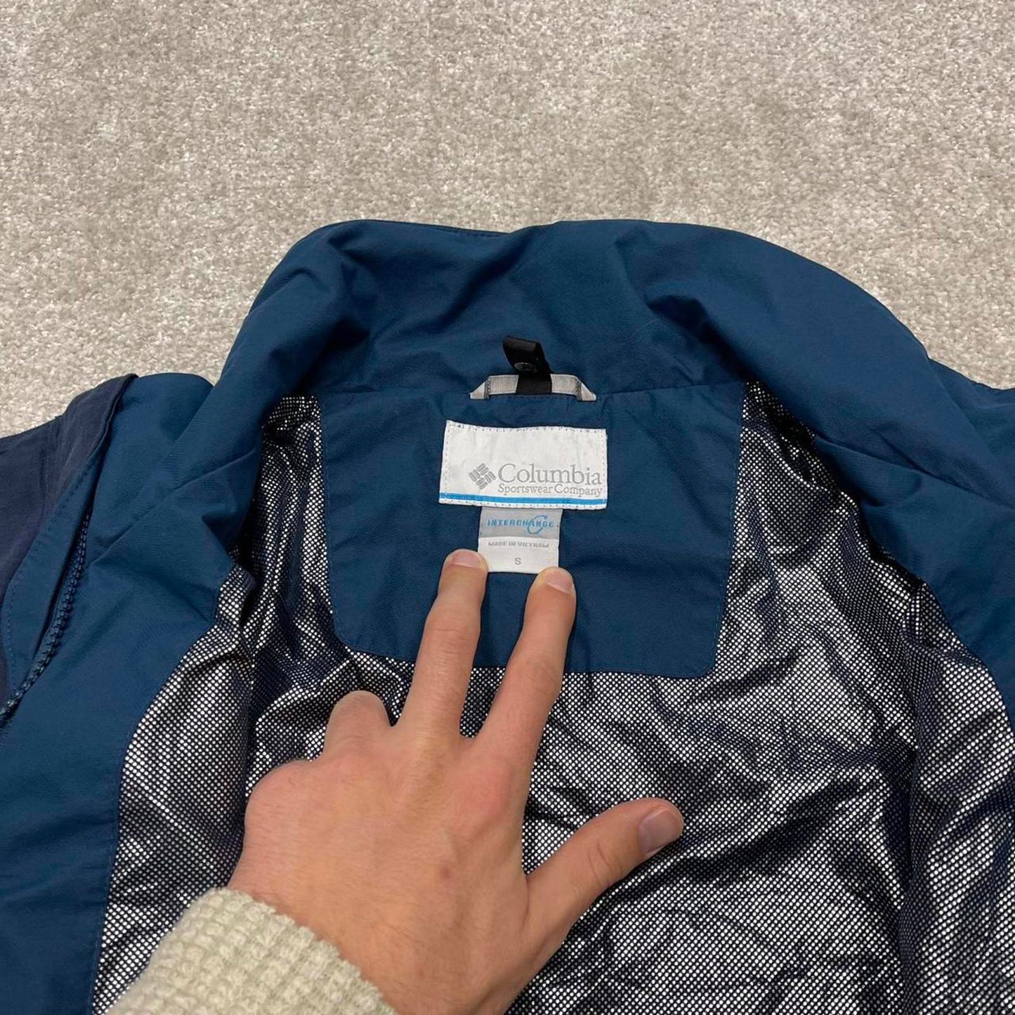 00s Columbia technical windbreaker jacket S men's navy blue y2k style hooded adjustable autumn