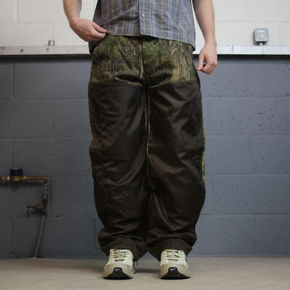 Winchester Trebark camo cargo pants Y2K L brown Realtree style camouflage pattern hunting utility