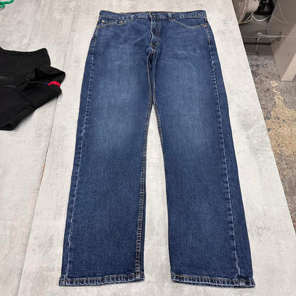 Blue Levis 505 jeans W38L32 blue loose straight leg y2k style pants red tab logo