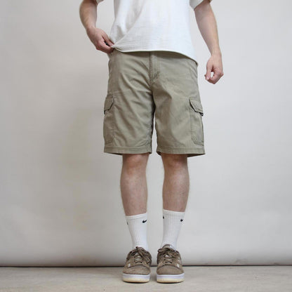 Mens Lee shorts W32