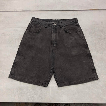 Black Wrangler carpenter jorts W31