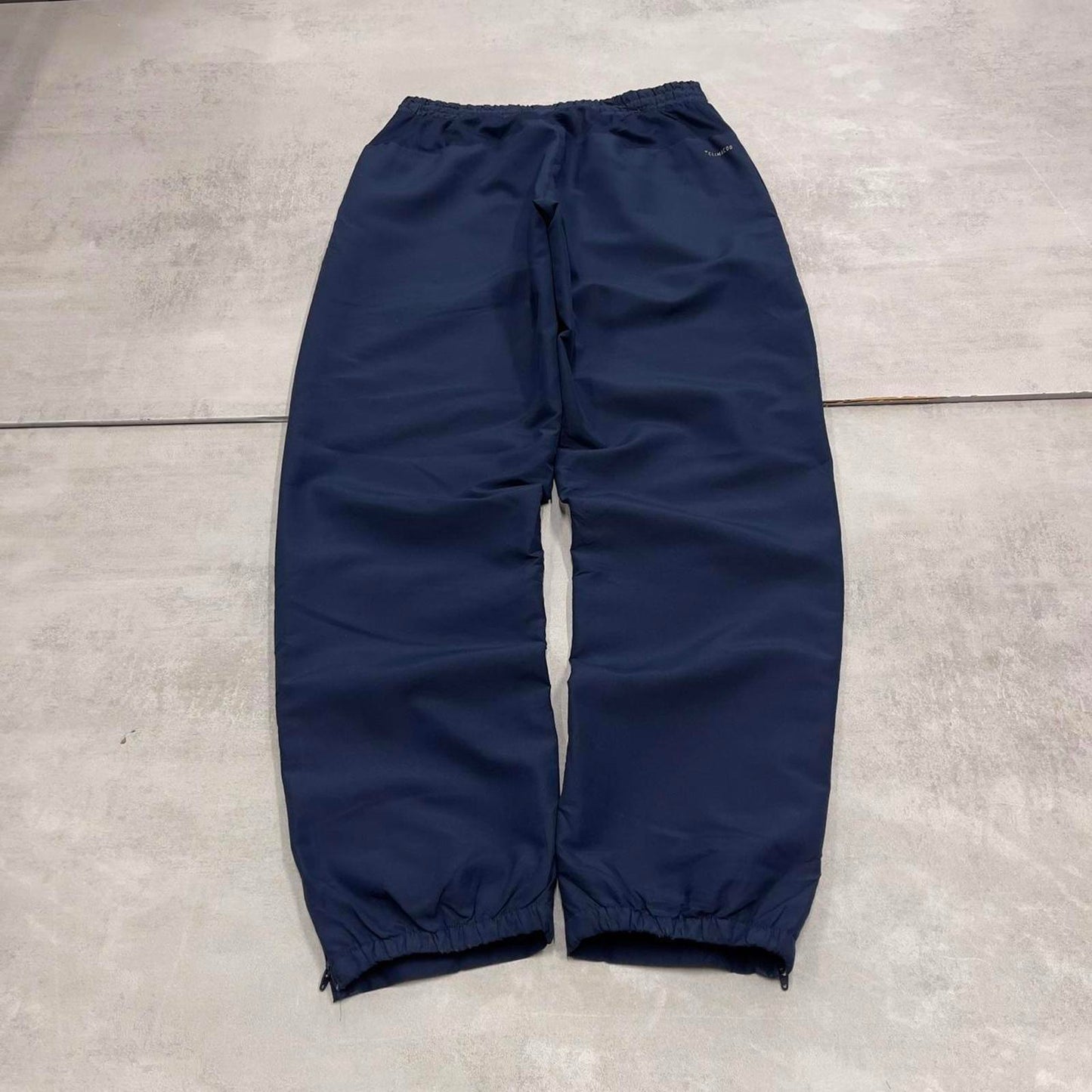 Adidas y2k trackies M Navy 00s style sportswear track pants print logo