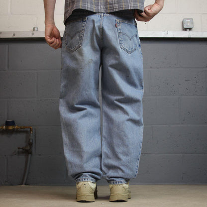 Levi’s 550 relaxed jeans y2k W34L29 blue red tab logo
