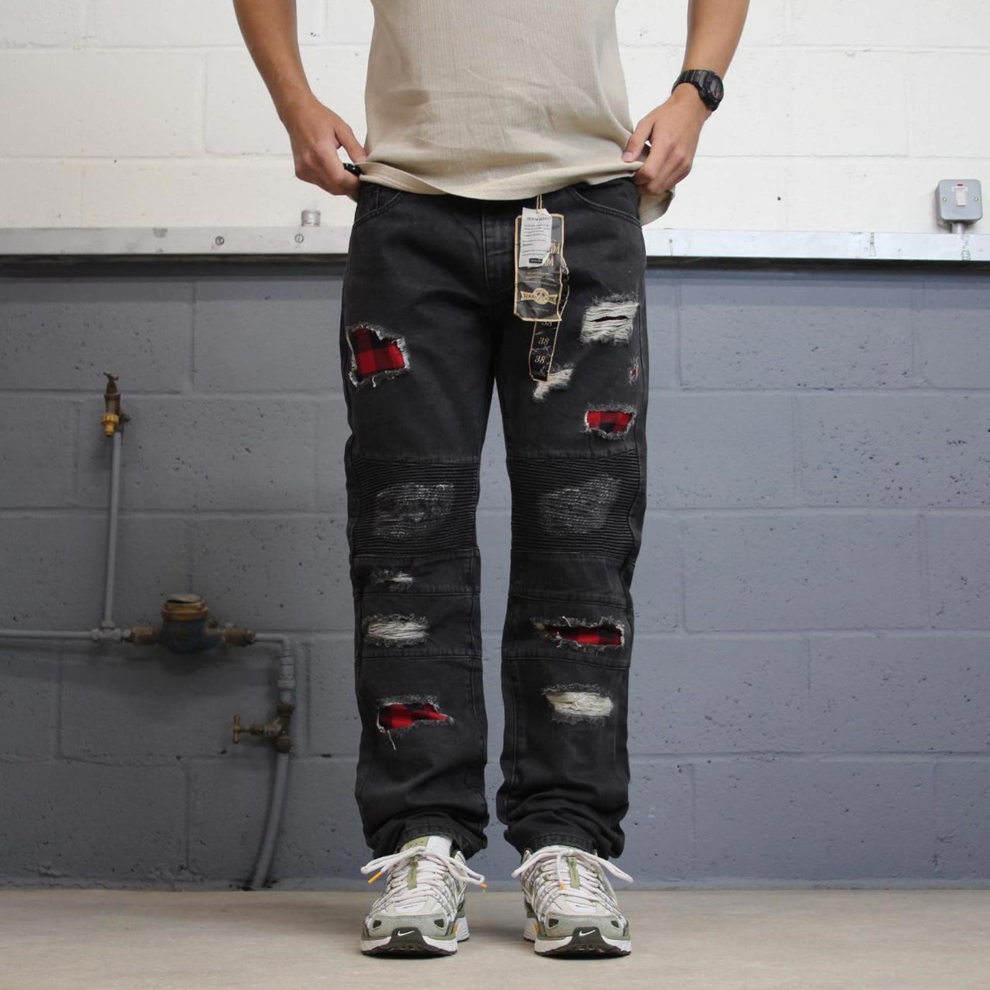 Black Denim Reason jeans W36L34