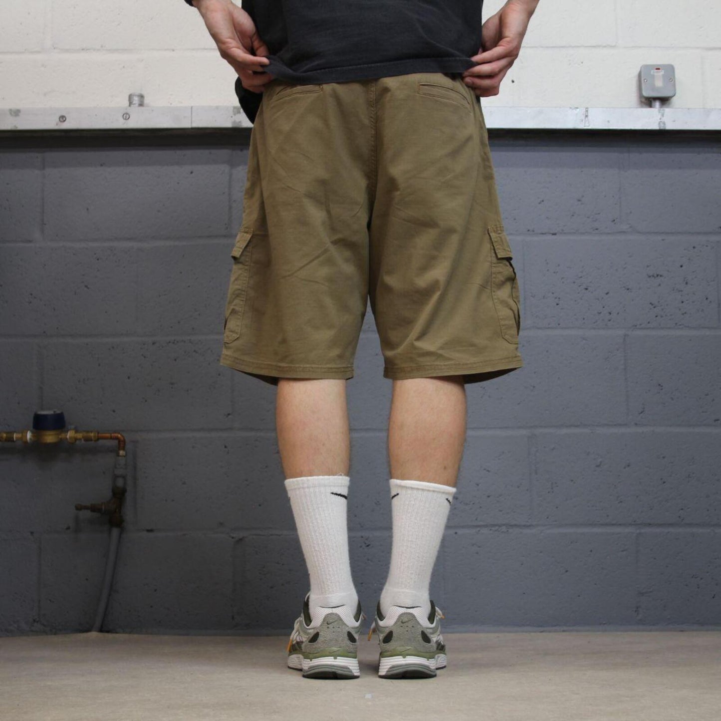 Wrangler cargo shorts relaxed khaki Loose skater style summer festival shorts