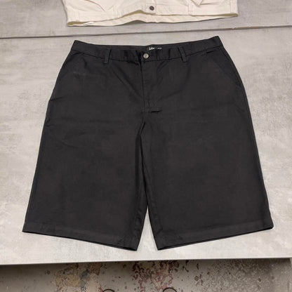 Mens black Lee shorts W40