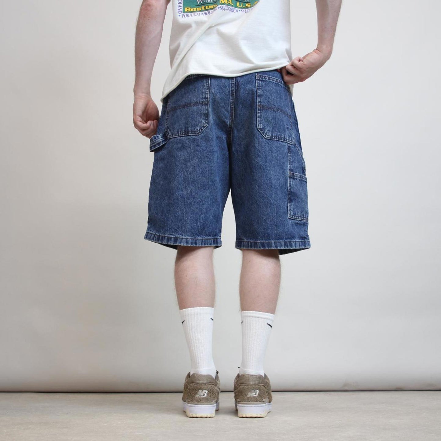 Mens baggy Wrangler carpenter jorts W34