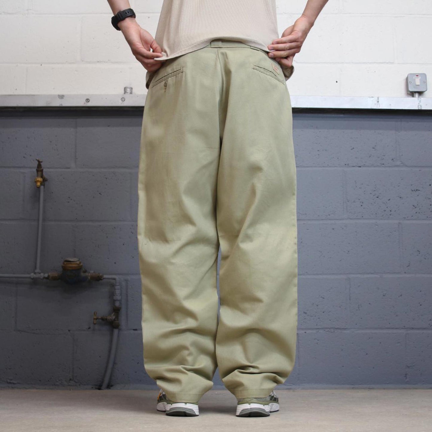 Dickies 874 Pants W38L31 khaki twill chino style skater pants