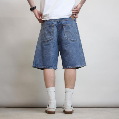 Mens Levi’s denim shorts W38