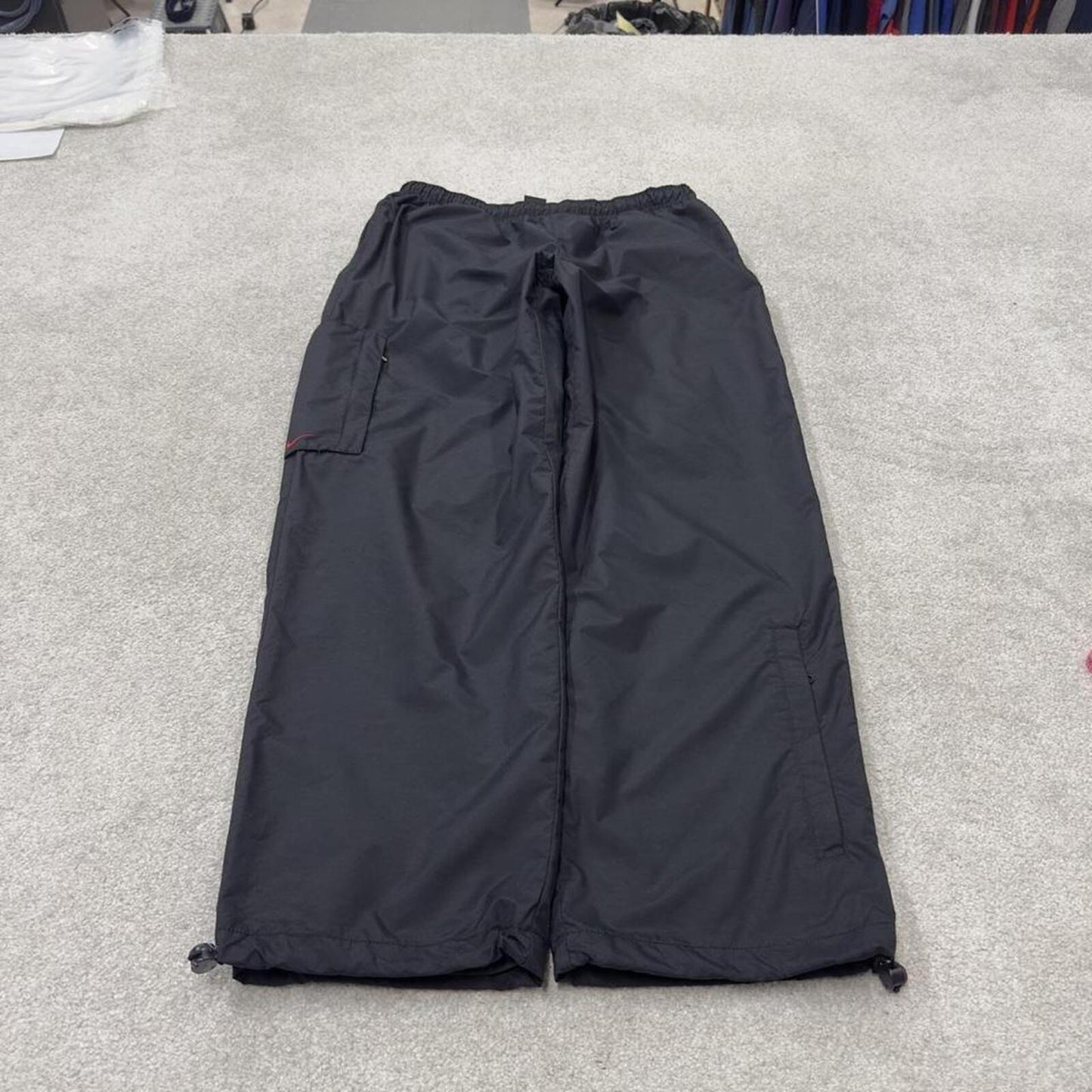 Vintage Nike baggy tracksuit bottoms black Wide leg embroidered swoosh logo track pants