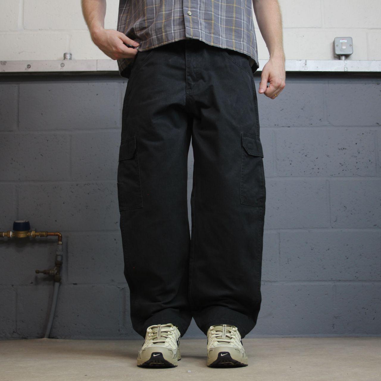 Wrangler cargo pants y2k black W34L30 Loose straight leg skater work pants