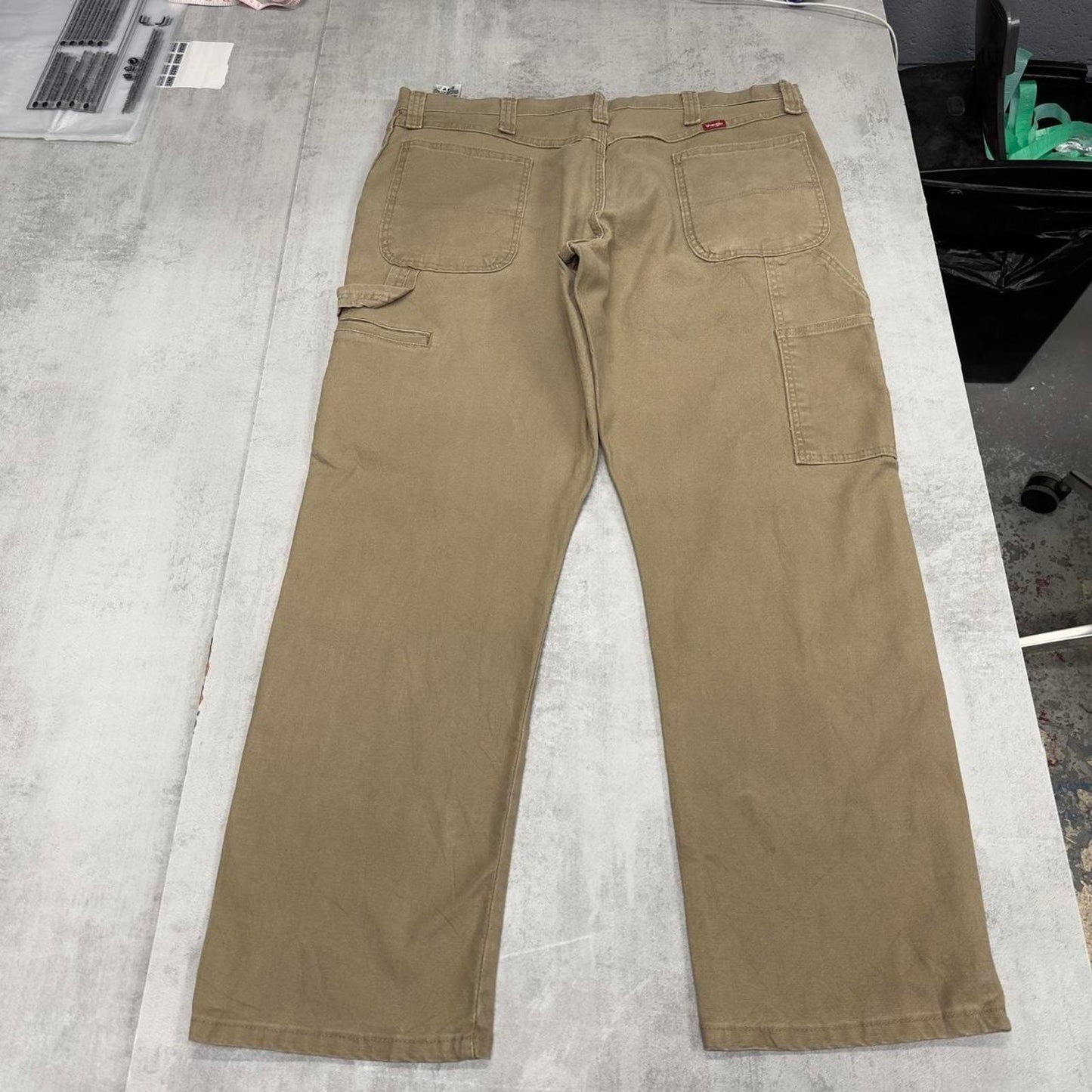 Wrangler carpenter trousers W38L30 sand beige 90s workwear skate style cargo pants