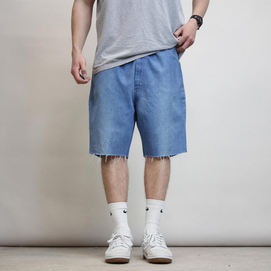 Vintage mens Levi’s jorts W40