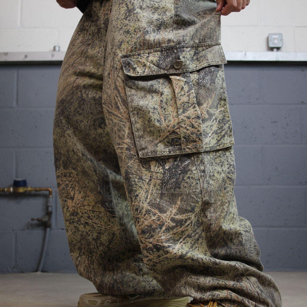 Baggy camo cargo pants y2k utility khaki Mossy Oak Brush camouflage hunting wide leg cargos