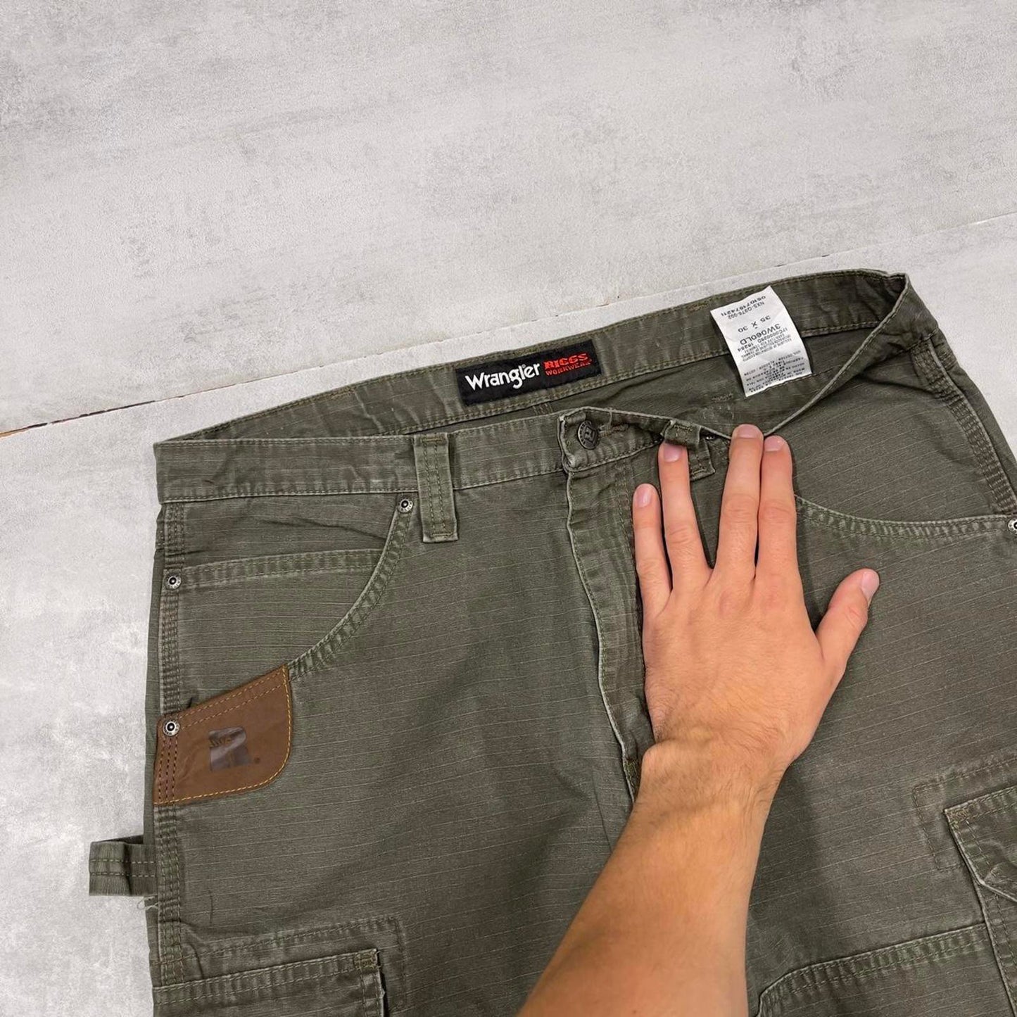 Green Wrangler double knee carpenter jeans W36L30 loose canvas 90s skater style cargos