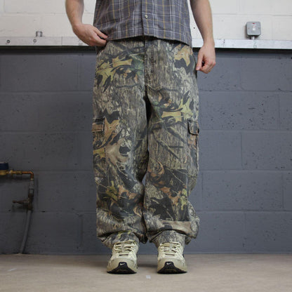 Vintage camo cargo utility pants Y2K khaki mossy oak camouflage pattern hunting trousers