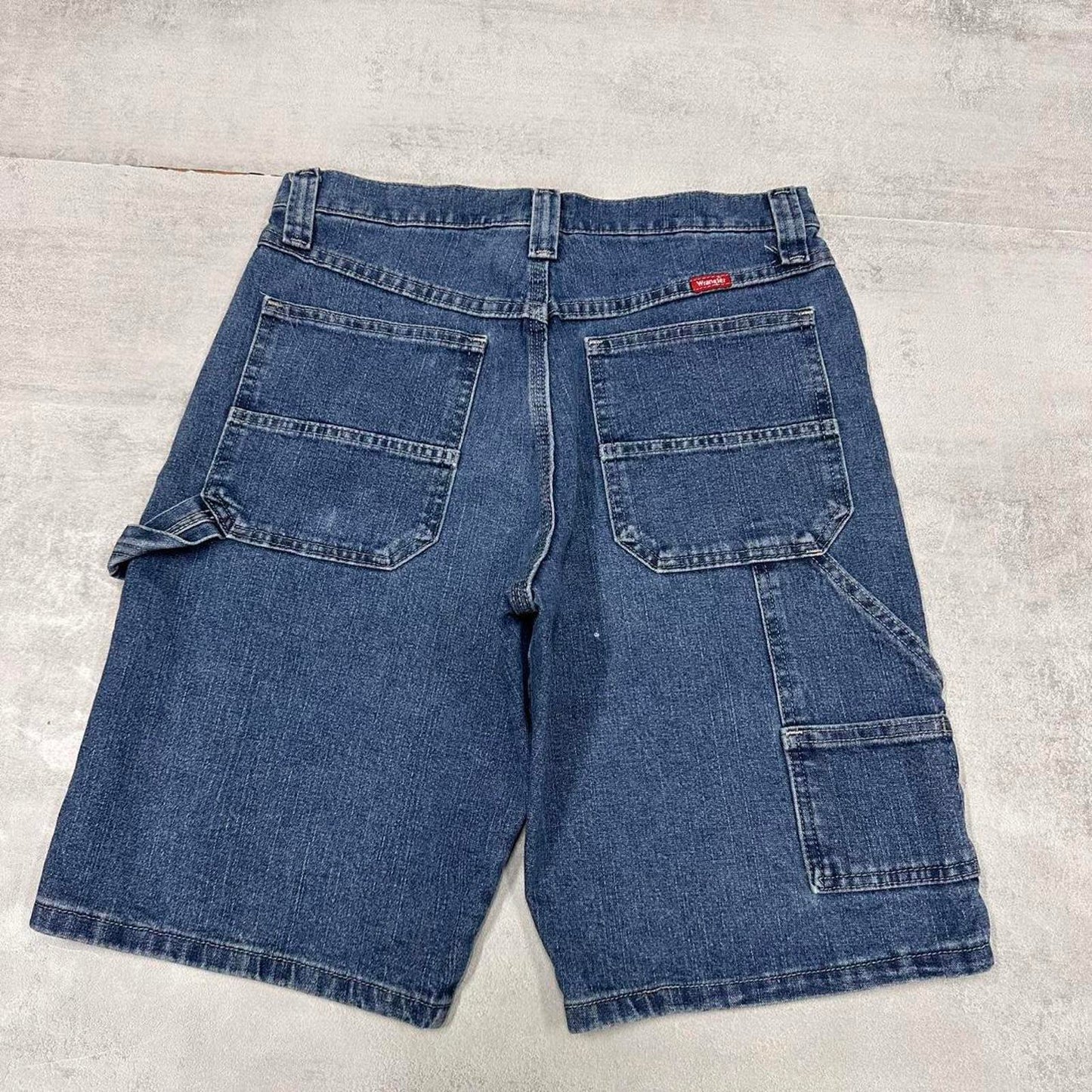 Mens Loose Wrangler carpenter jorts W30