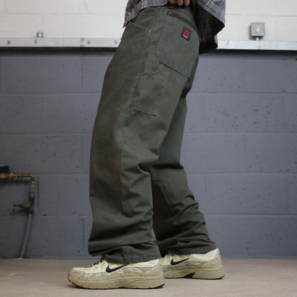 Wrangler carpenter jeans y2k green W32L32 Loose leg skater style workwear utility cargo trousers