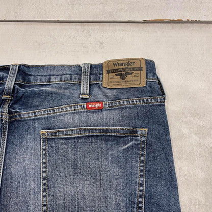 Blue Wrangler jean shorts W36