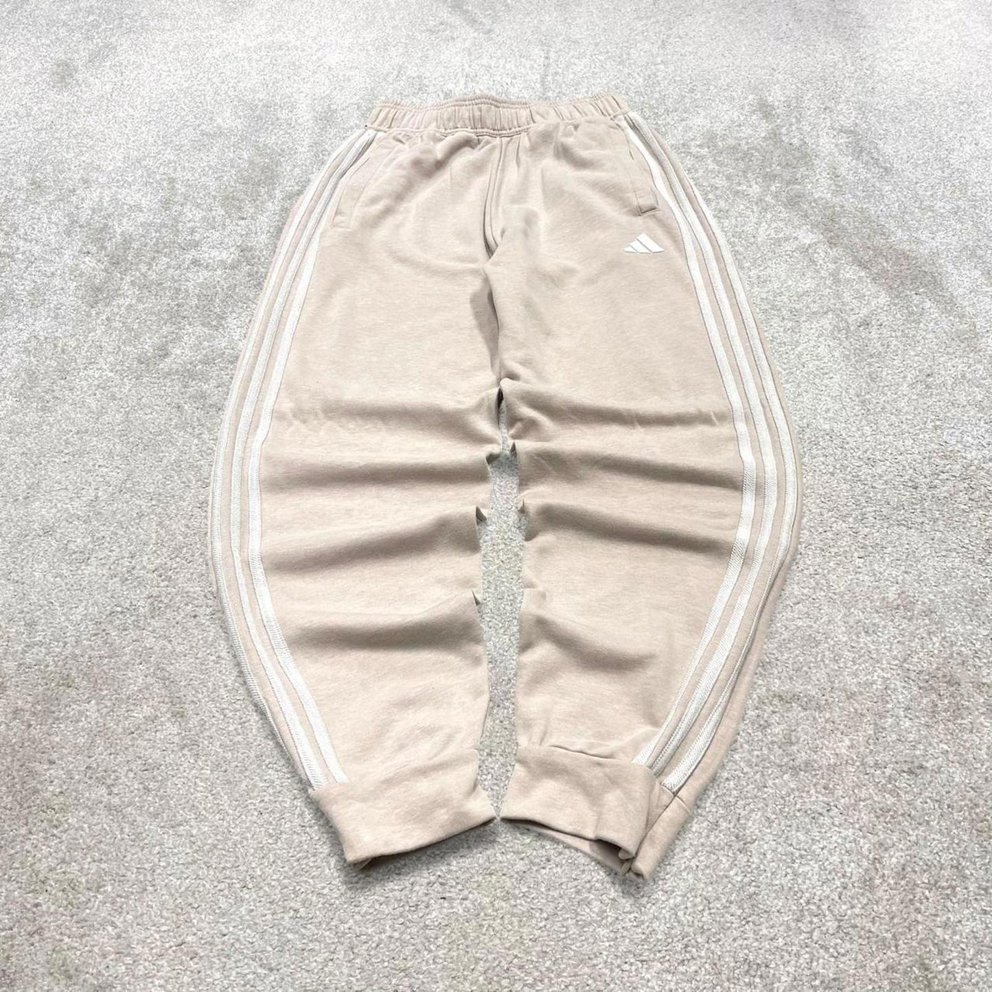 Y2k 00s Adidas joggers stripes S loose beige sweatpants side stripes gym wear