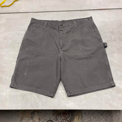 Grey Wrangler carpenter shorts W38