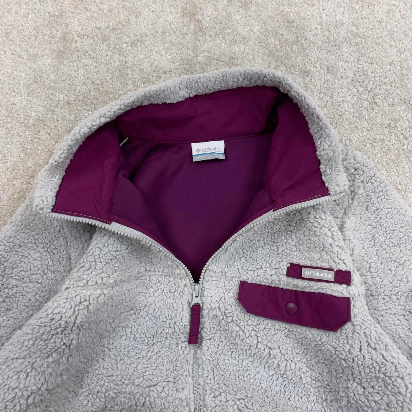 Grey Columbia technical fleece full zip deep high pile Large Women's y2k style autumn teddy bear