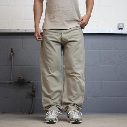 Beige Levis 505 jeans W38L32 straight leg y2k style pants tab logo